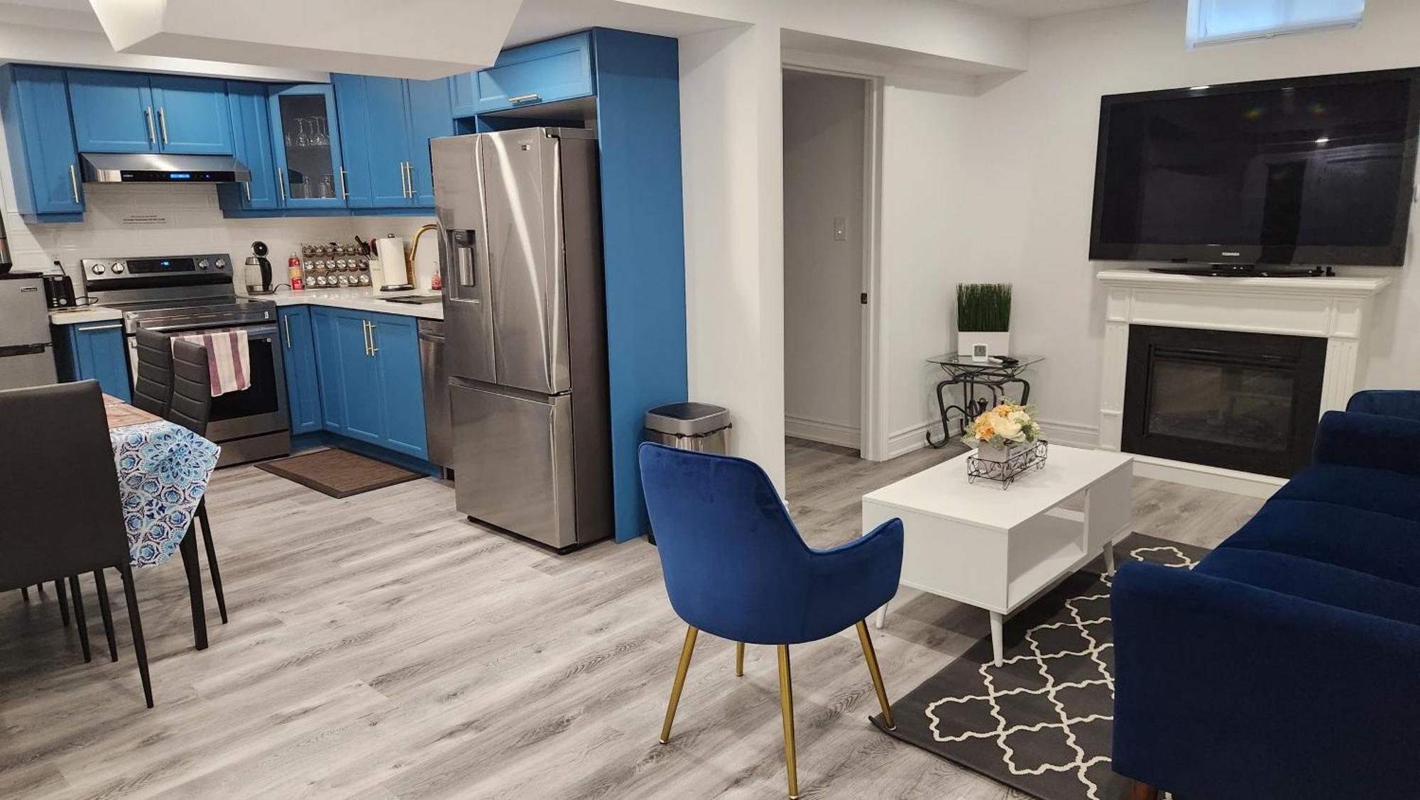 2 Bedrooms 2 Washrooms 2 Parking Spots Basement Apartment Newmarket Bagian luar foto